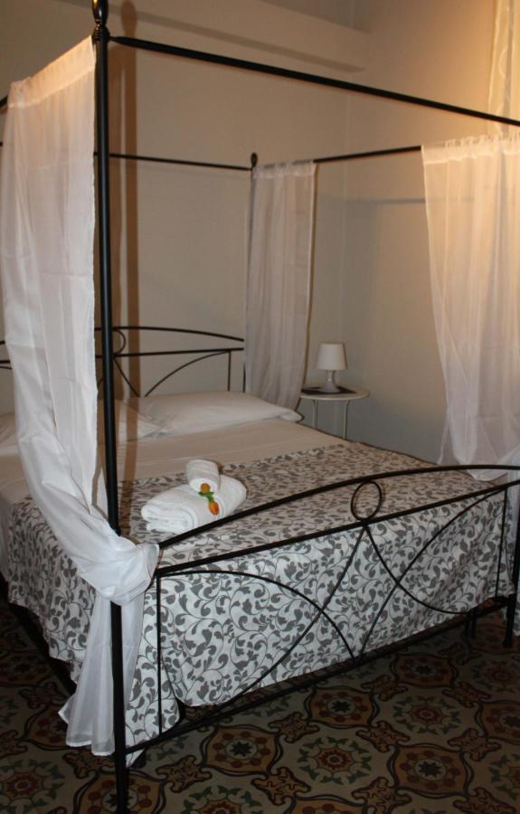 I 2 Puttini Bed & Breakfast Catania Exterior photo